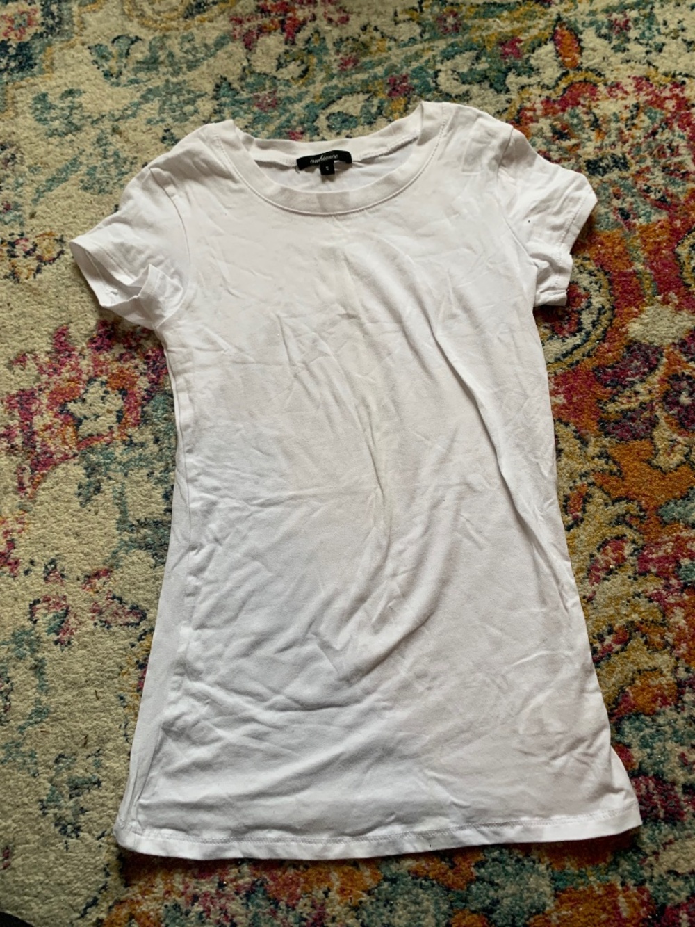 Women’s white tshirt